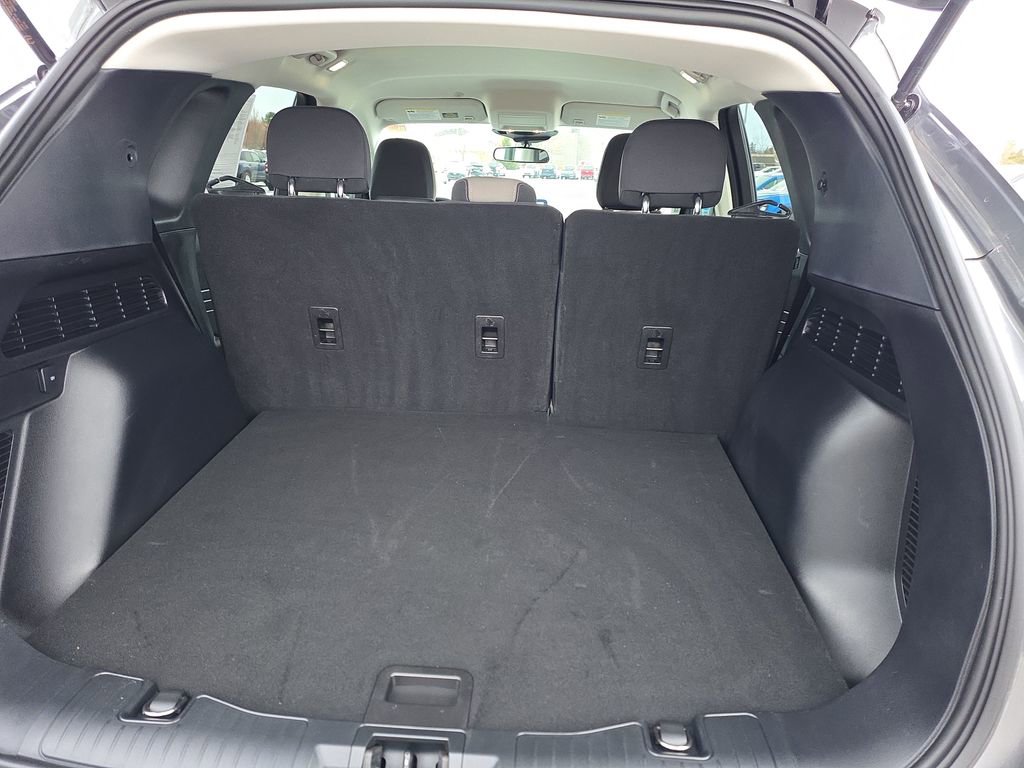 Used 2022 Ford Escape SE w/ Cold Weather Package image 38