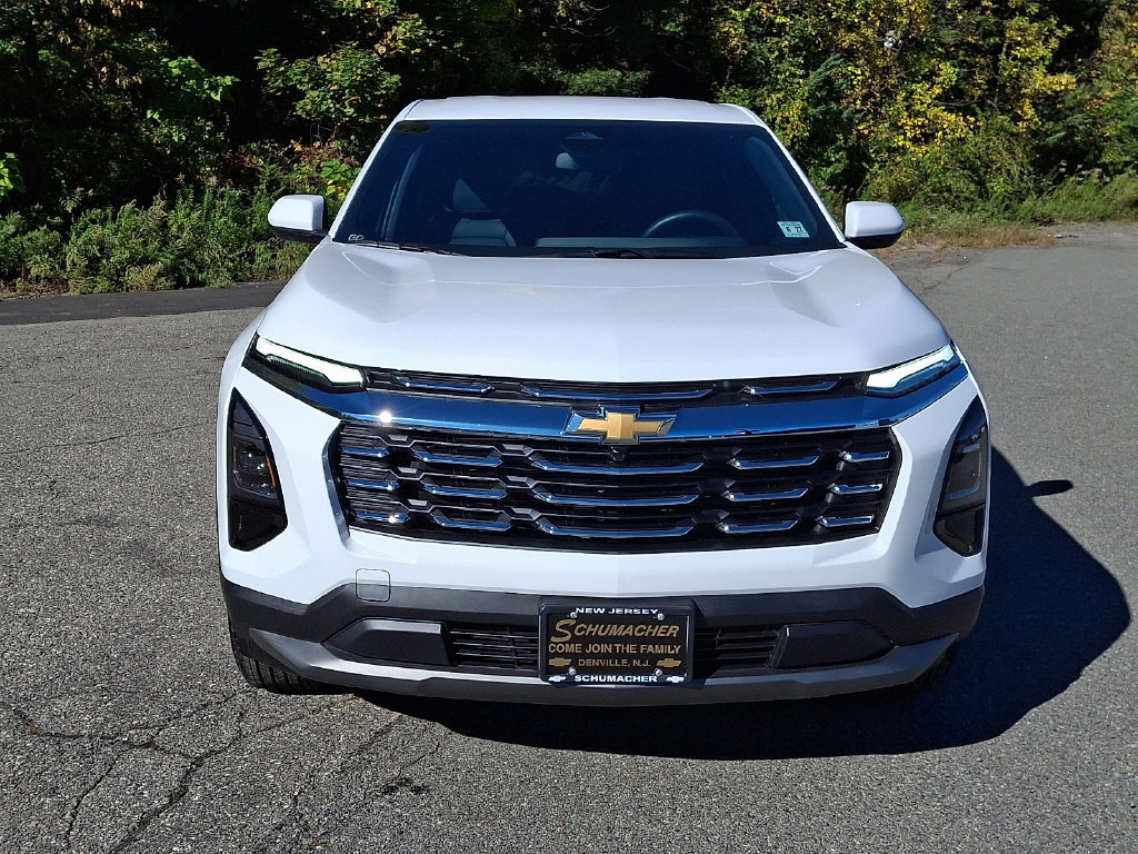 Used 2026 Chevrolet Equinox LT w/ Convenience Package II AWD/4WD image 2