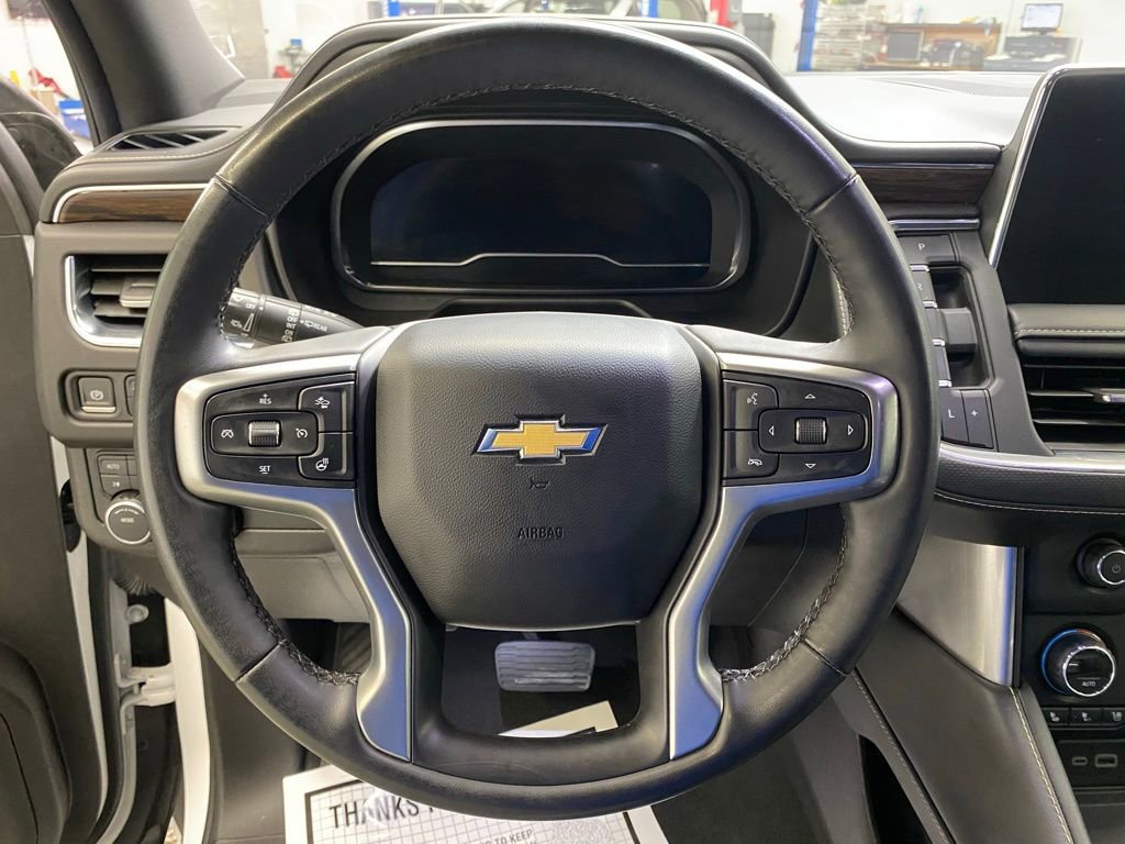 Used 2023 Chevrolet Suburban Premier AWD/4WD image 27