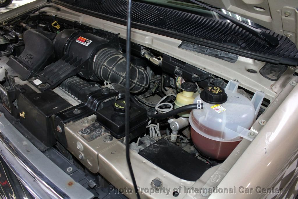 Used 2000 Ford E-150 and Econoline 150 image 29