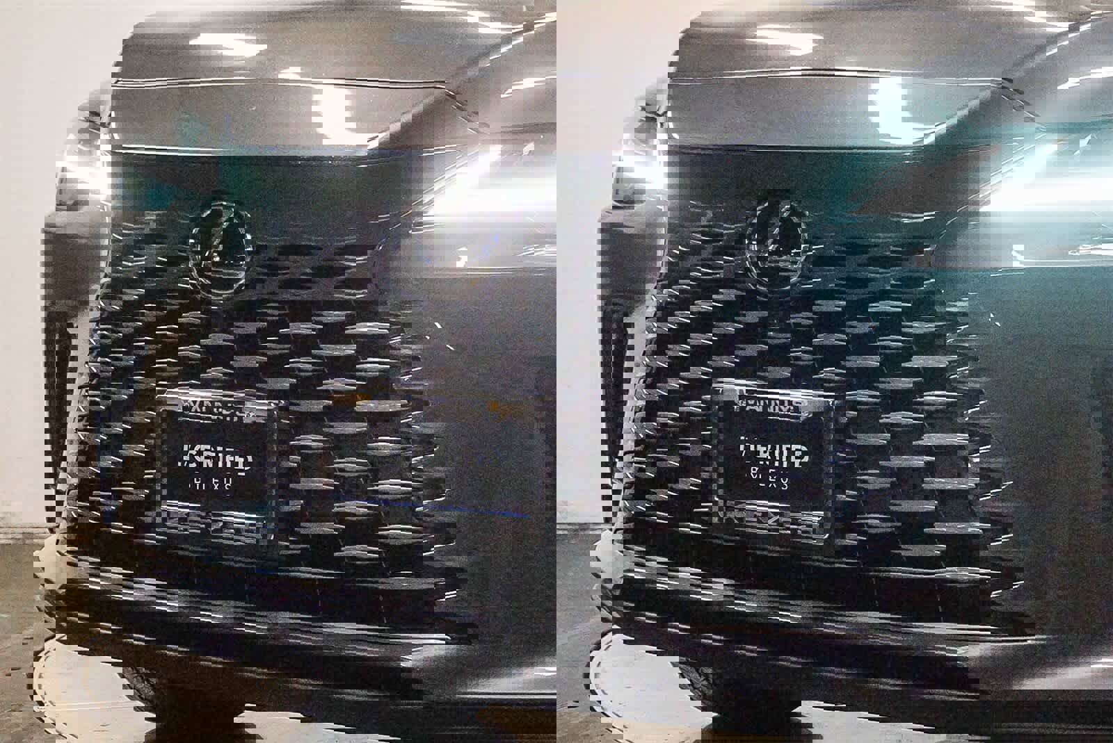 Used 2024 Lexus RX 450h Luxury w/ Convenience Package image 8