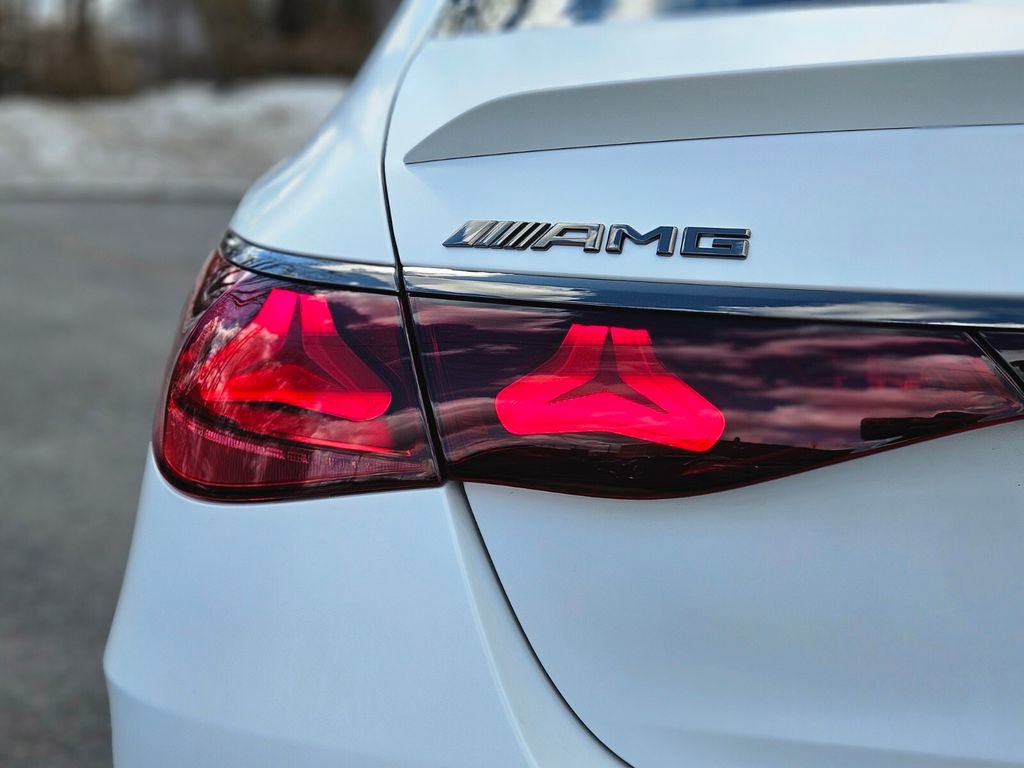 New 2026 Mercedes-Benz E 53 AMG e 4MATIC Sedan image 9