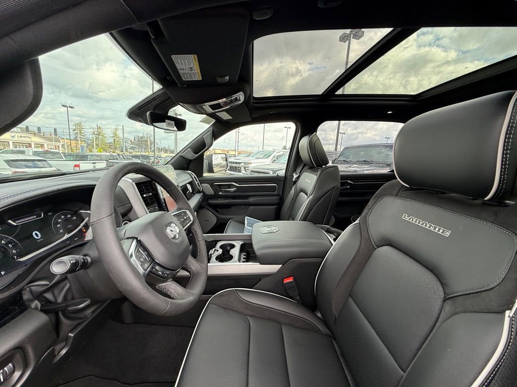 New 2026 RAM 1500 Laramie AWD/4WD image 13