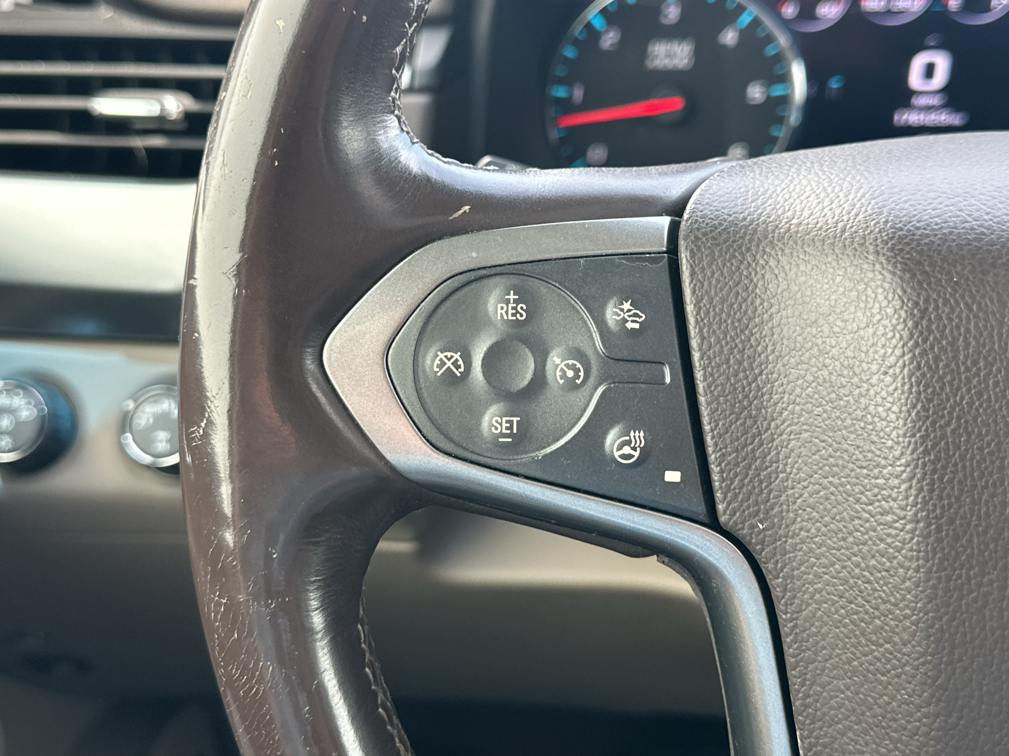 Used 2017 Chevrolet Suburban Premier AWD/4WD image 13