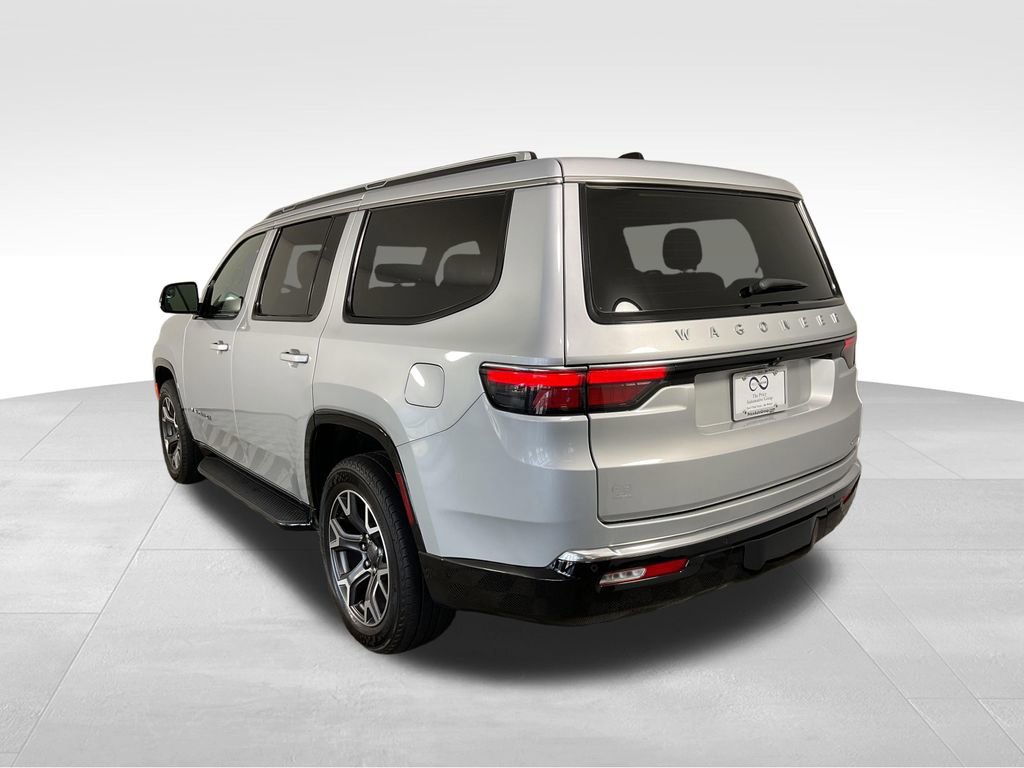 Used 2024 Jeep Wagoneer Series III w/ Flexible Seating Group image 7