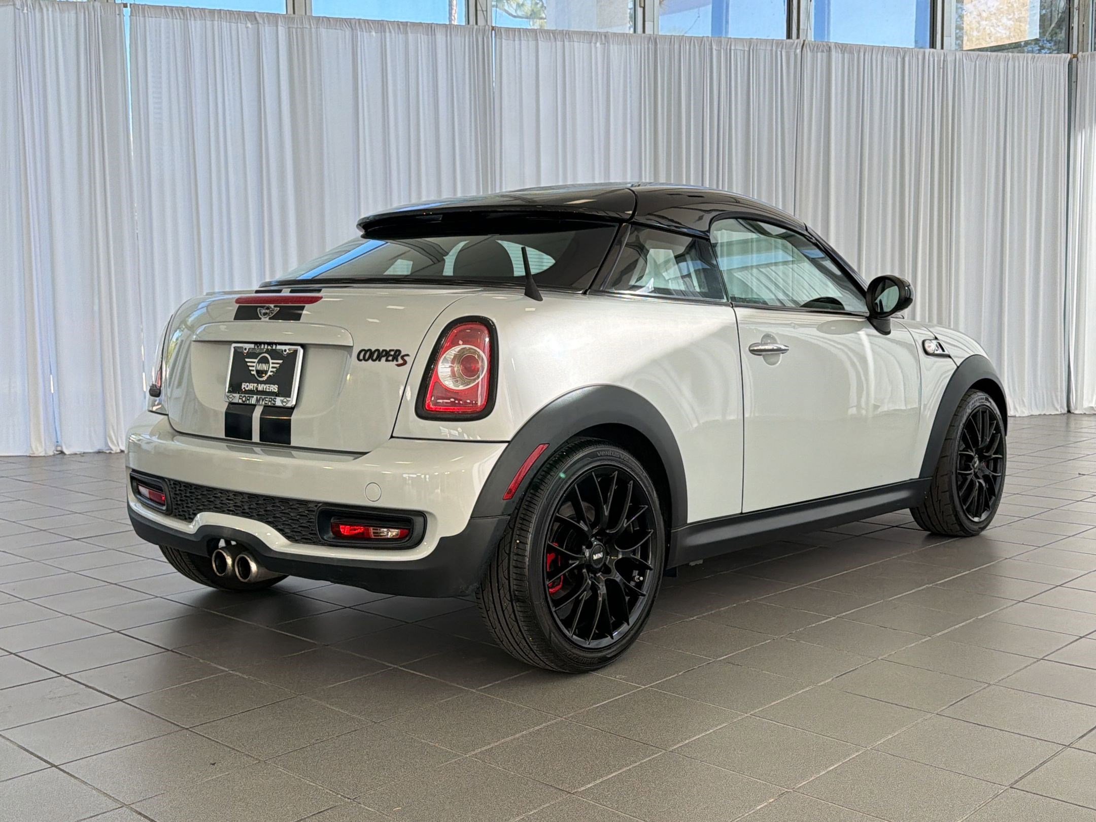 Used 2014 MINI Cooper Coupe S FWD image 9