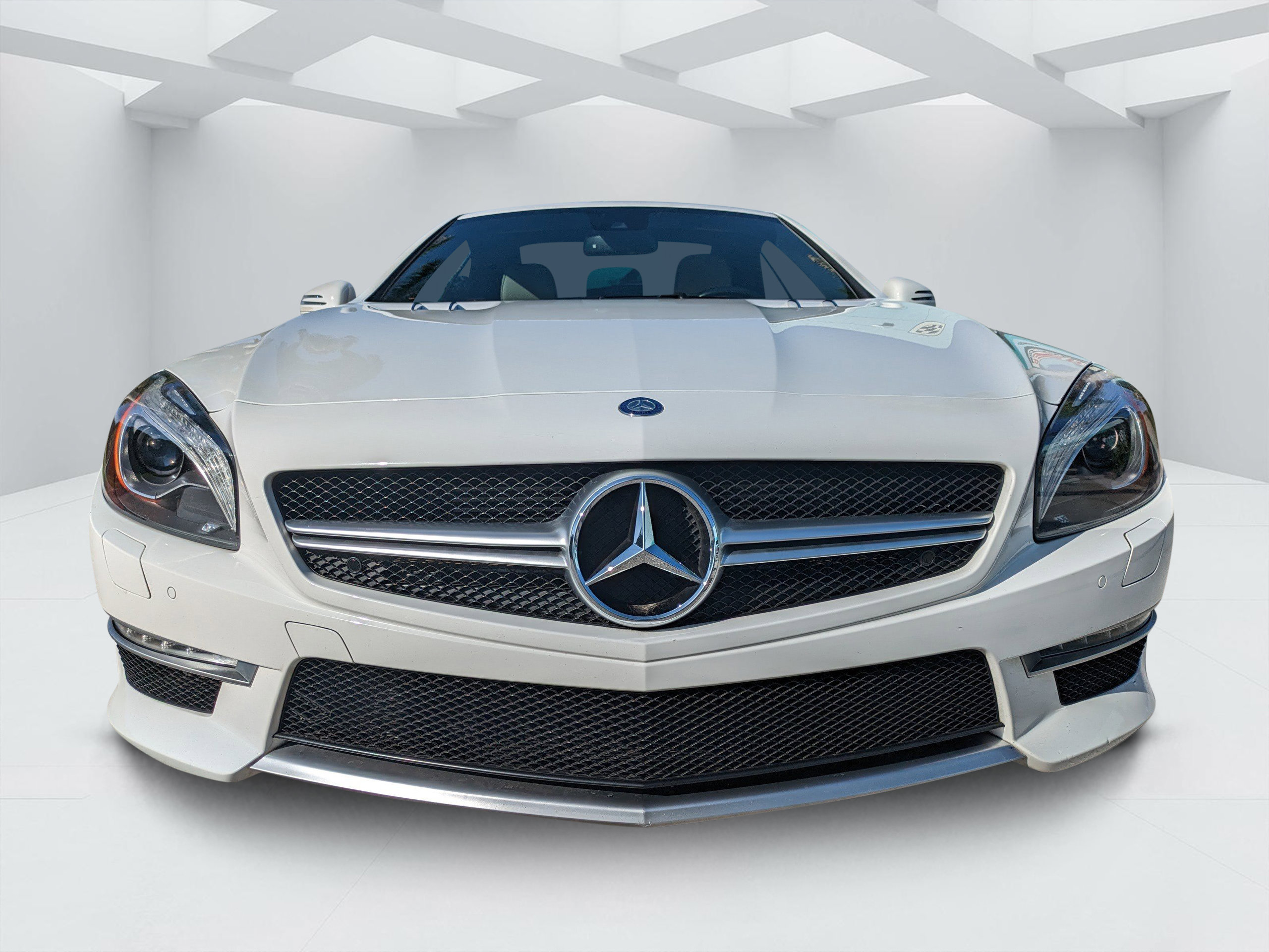 Used 2014 Mercedes-Benz SL 63 AMG image 8