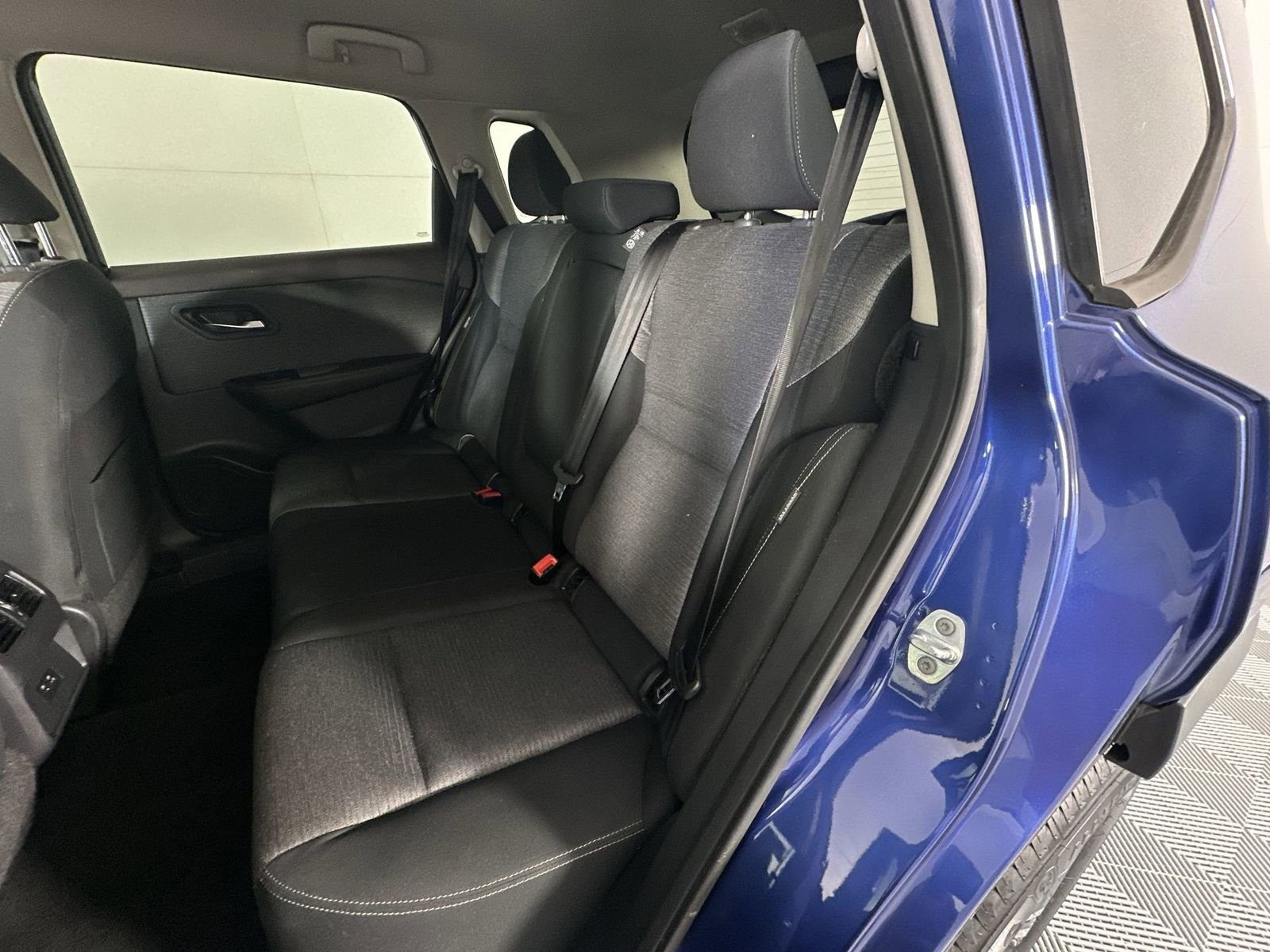 Used 2022 Nissan Rogue SV AWD/4WD image 23