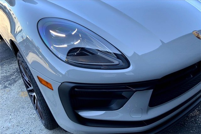 New 2026 Porsche Macan S image 18