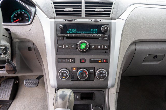 Used 2012 Chevrolet Traverse LT FWD image 26