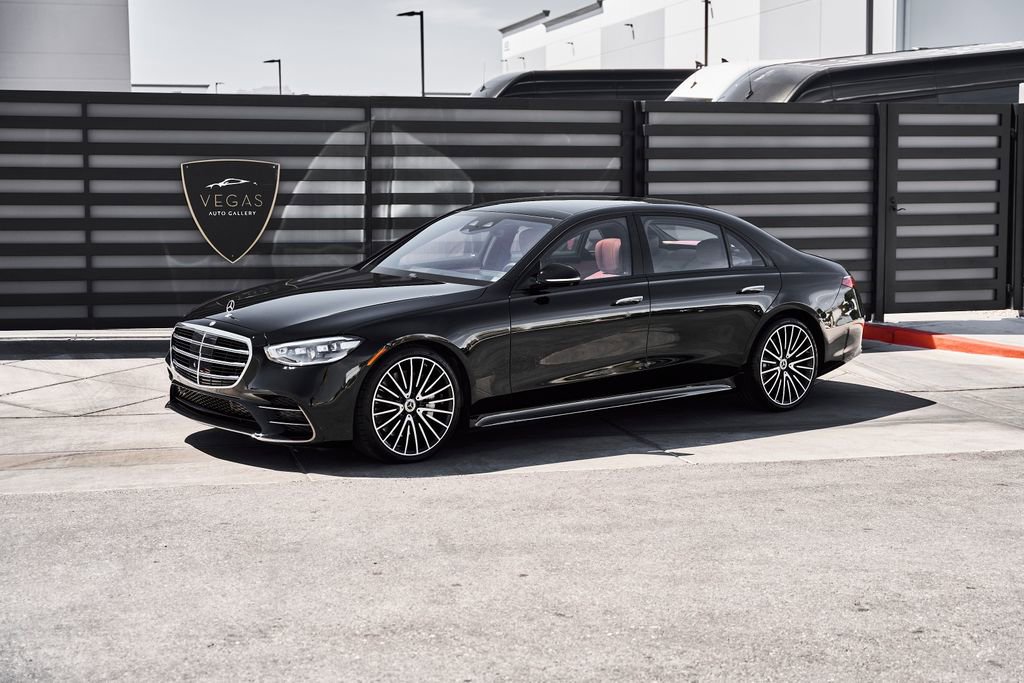 Used 2023 Mercedes-Benz S 580 4MATIC Sedan image 5