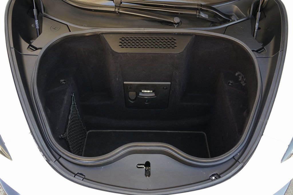 Used 2018 McLaren 570S Spider image 28