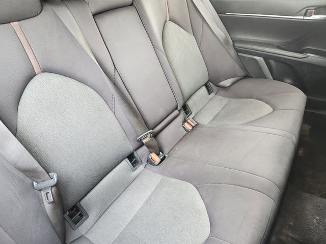 Used 2019 Toyota Camry LE FWD image 27