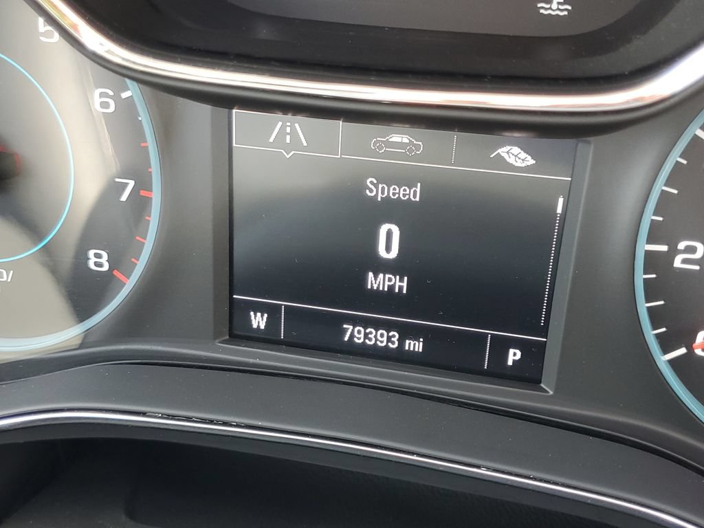 Used 2017 Chevrolet Cruze LT FWD image 15