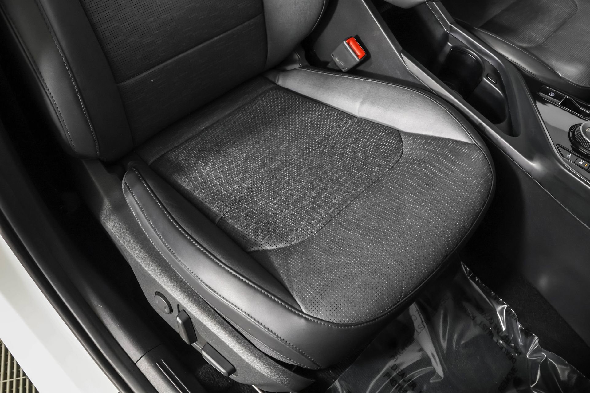 Used 2023 Kia Niro Wave w/ Wave Preserve Package image 49