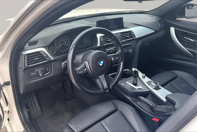 Used 2015 BMW 320i Sedan RWD image 13