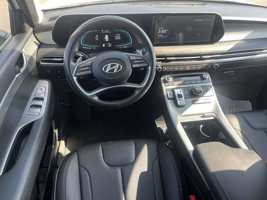 Certified 2025 Hyundai Palisade SEL FWD image 13