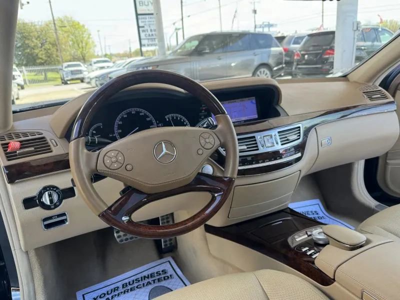 Used 2013 Mercedes-Benz S 550 image 26