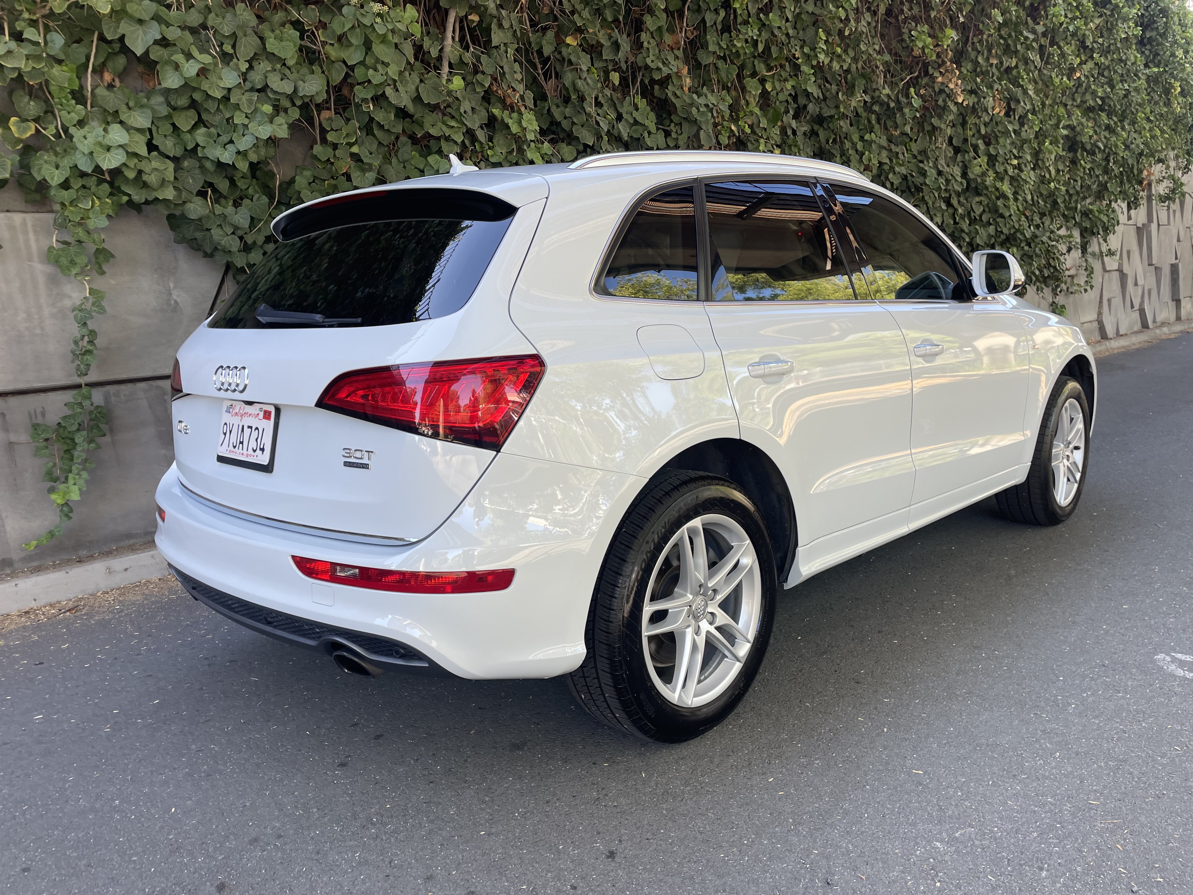 Used 2016 Audi Q5 3.0T Premium Plus w/ Technology Package AWD/4WD image 4