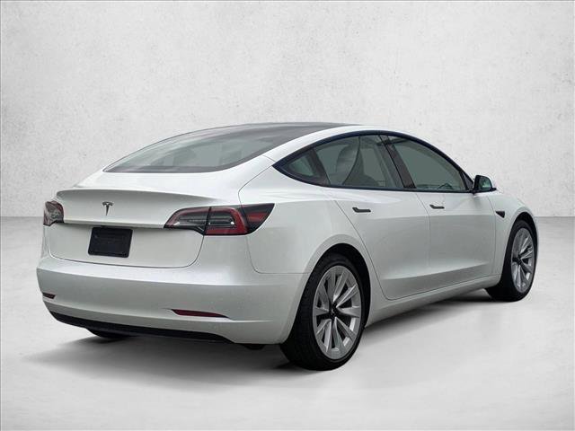 Used 2023 Tesla Model 3 Standard Range image 5
