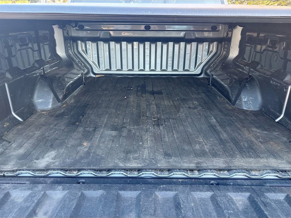 Used 2023 Chevrolet Colorado Z71 w/ Z71 Convenience Package 2 image 25