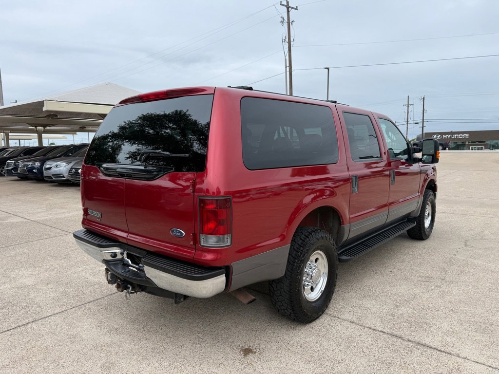 Used 2005 Ford Excursion XLT AWD/4WD image 7