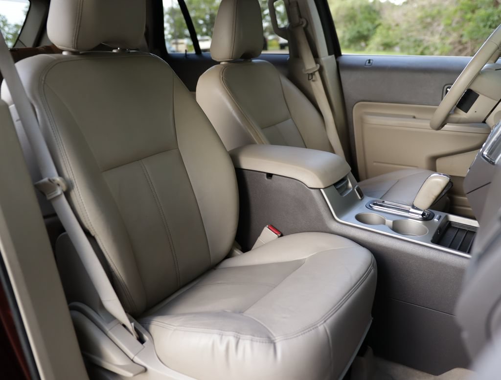 Used 2009 Ford Edge Limited FWD image 24