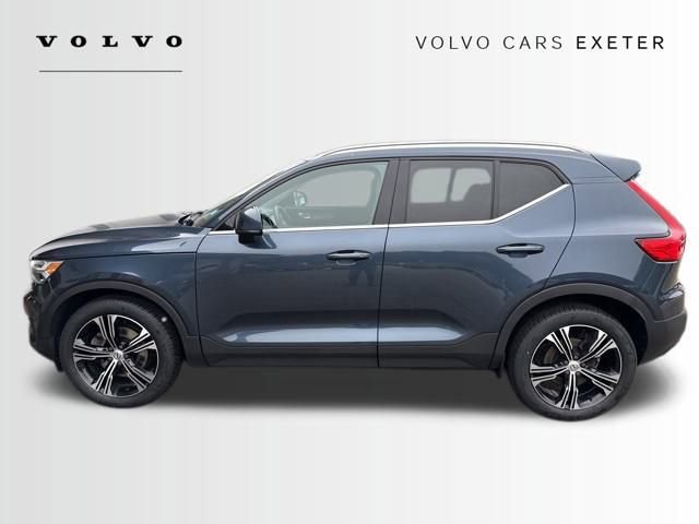 Used 2020 Volvo XC40 T5 Inscription w/ Protection Package Premier image 3