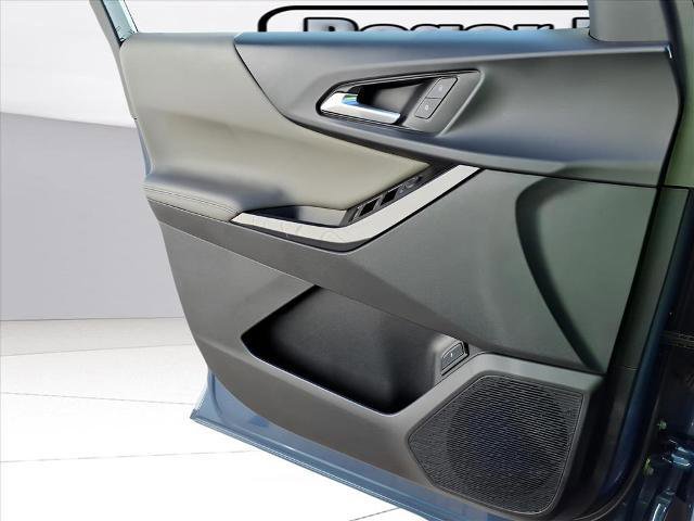 Used 2025 Chevrolet Equinox LT w/ Convenience Package II image 18