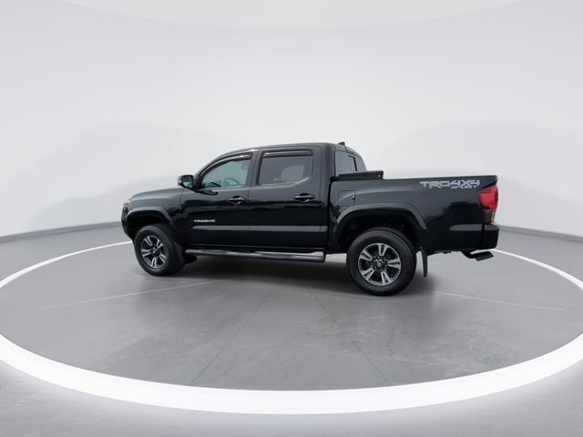 Used 2018 Toyota Tacoma TRD Sport image 5