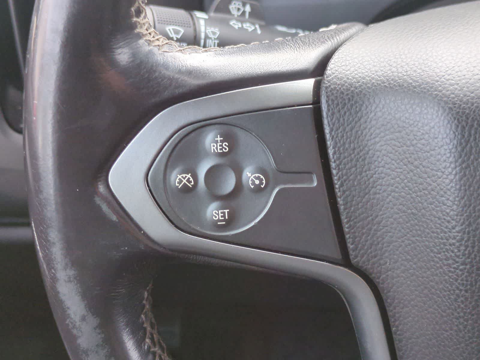 Used 2018 Chevrolet Silverado 1500 LT AWD/4WD image 23