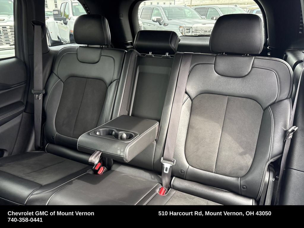 Used 2025 Jeep Grand Cherokee Altitude AWD/4WD image 25
