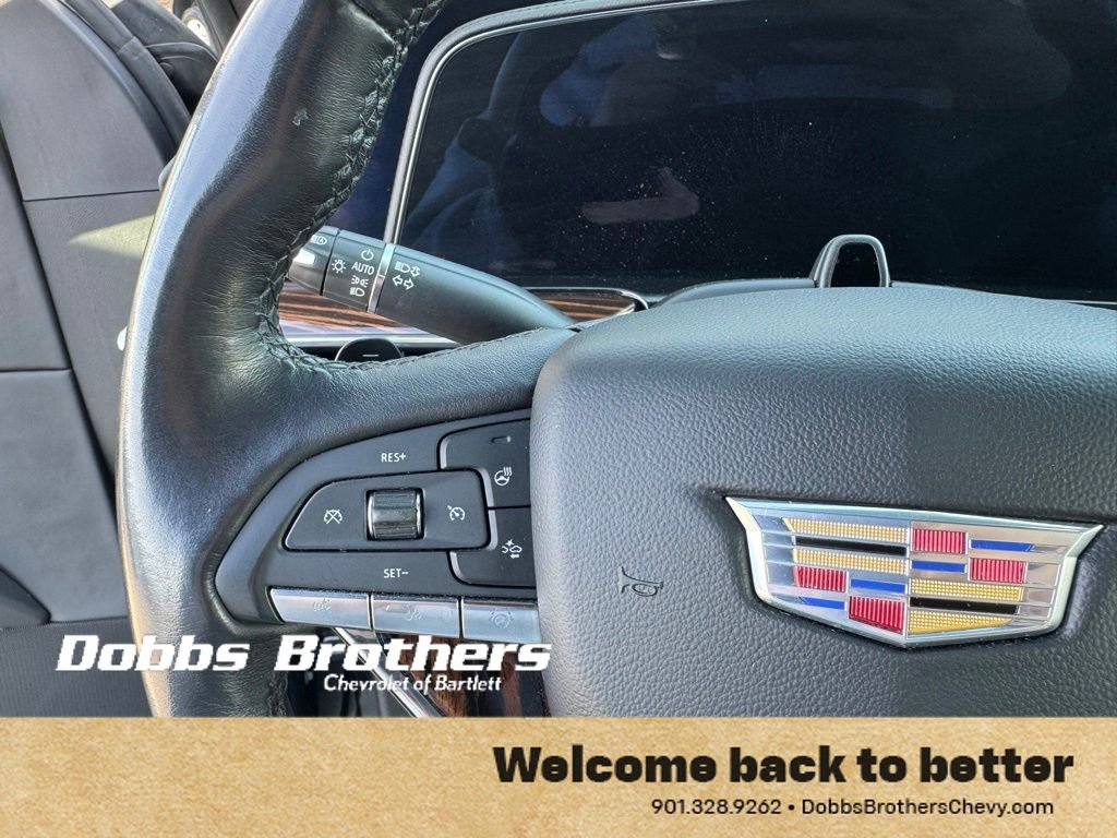 Used 2023 Cadillac Escalade Premium Luxury image 16