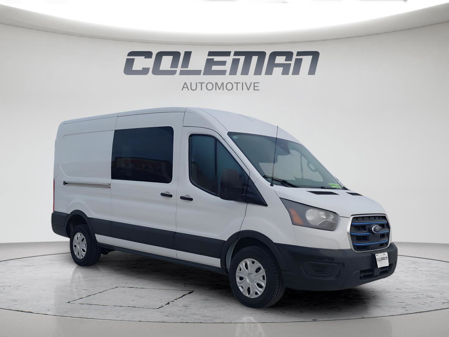 New 2023 Ford E-Transit Medium Roof image 7