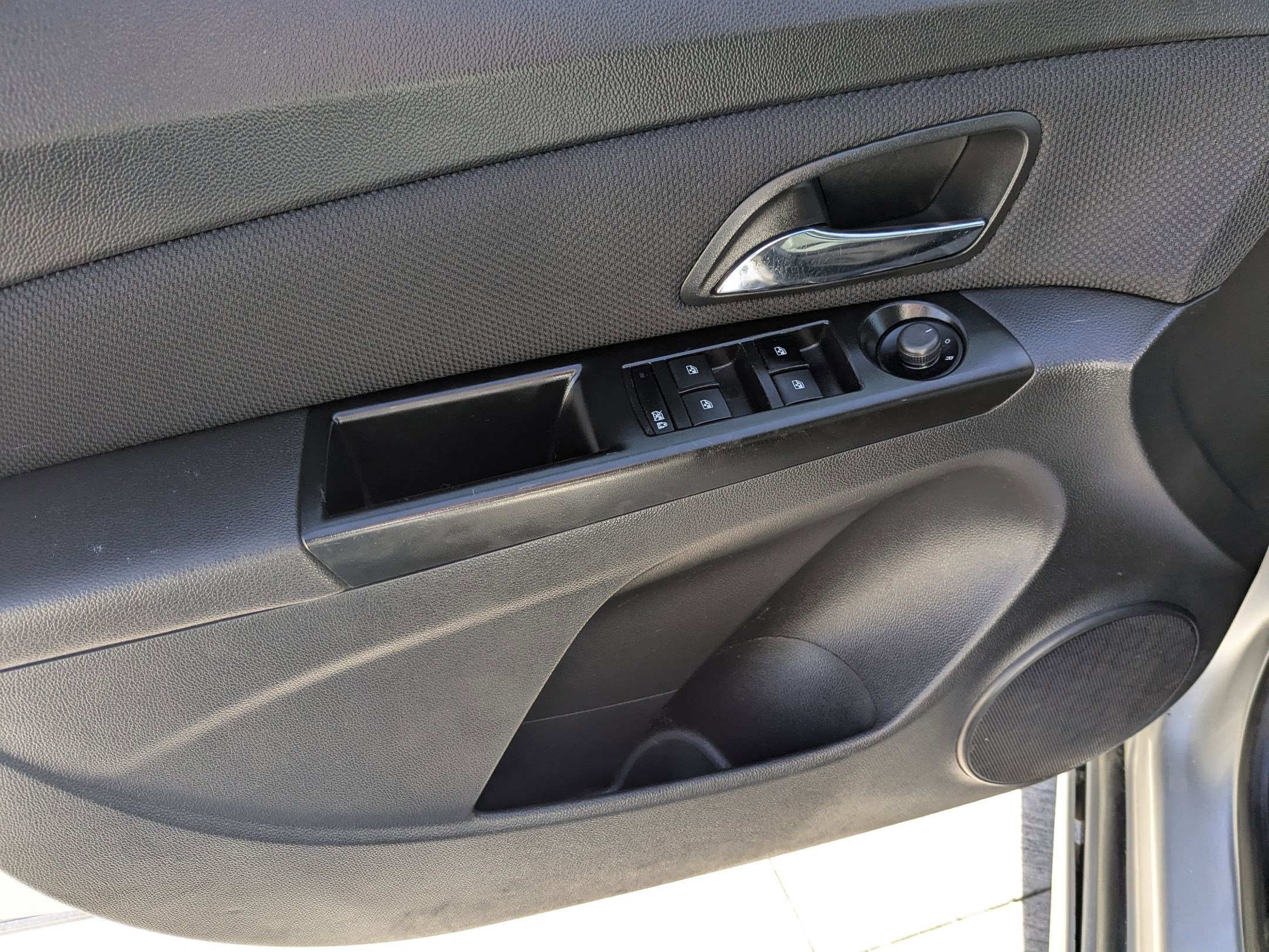 Used 2014 Chevrolet Cruze LT w/ RS Package image 14