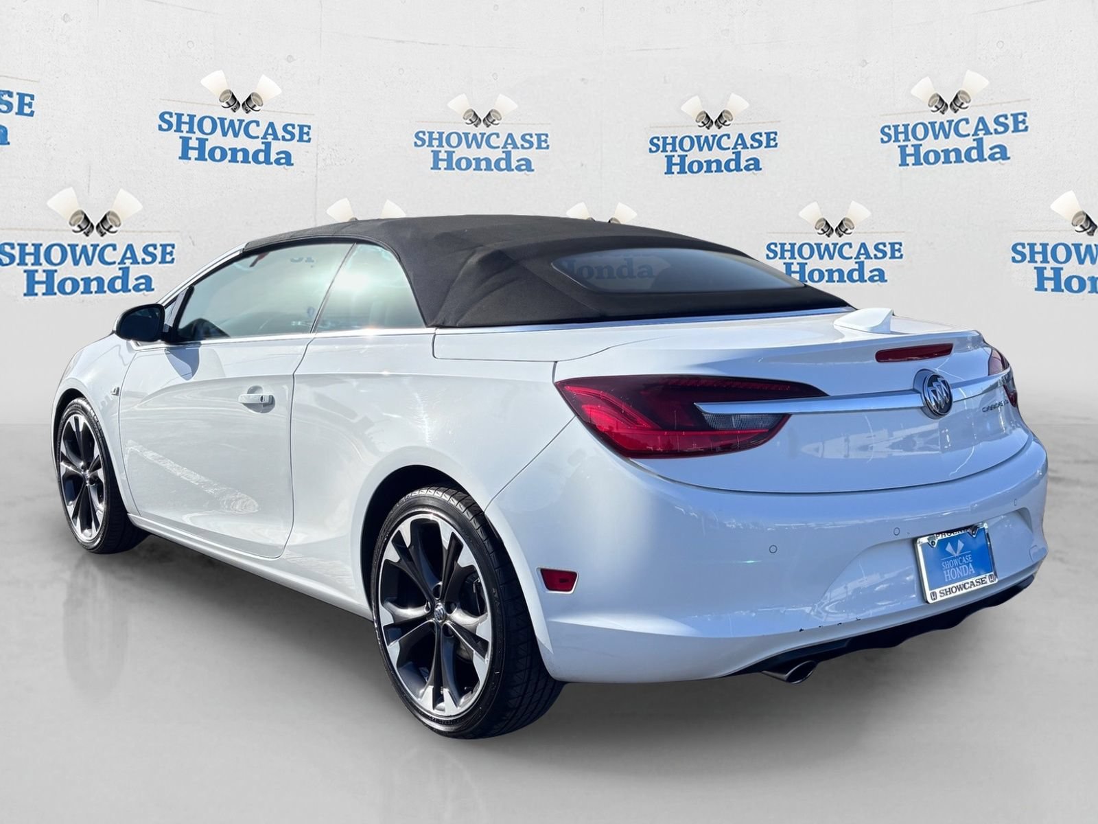 Used 2019 Buick Cascada Premium FWD image 5