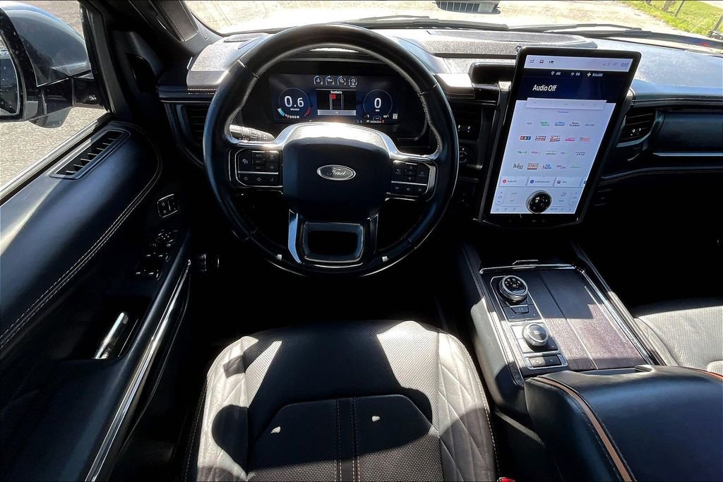 Used 2022 Ford Expedition Platinum image 8