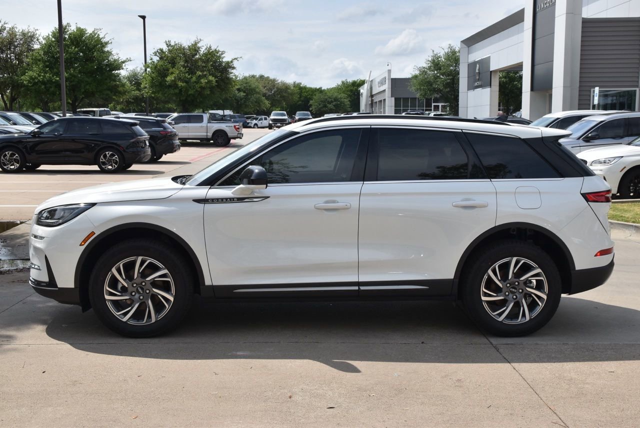 New 2026 Lincoln Corsair Premiere image 11