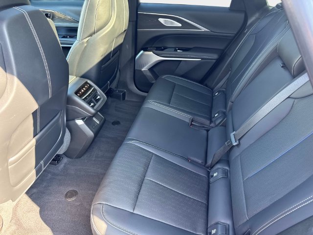 Certified 2024 Cadillac Lyriq Sport AWD/4WD image 13