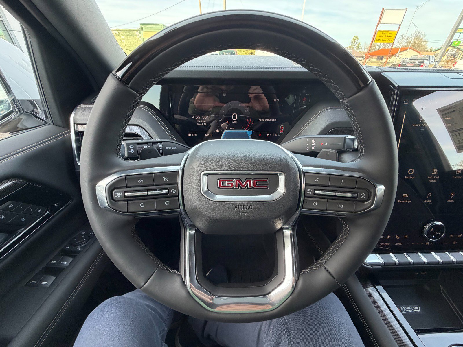 New 2026 GMC Yukon Elevation w/ Elevation Premium Package image 11