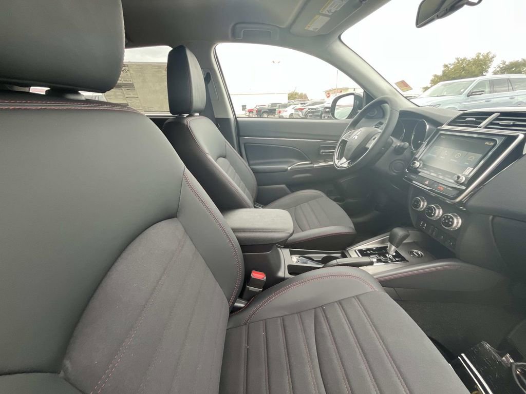New 2026 Mitsubishi Outlander Sport SE AWD/4WD image 28