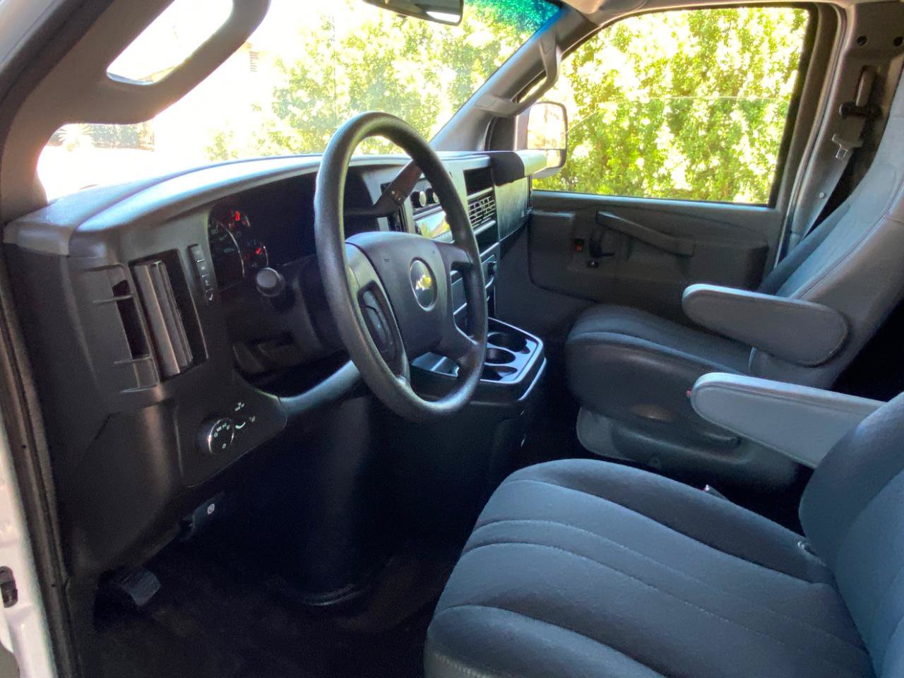 Used 2025 Chevrolet Express 2500 w/ Driver Convenience Package RWD image 30