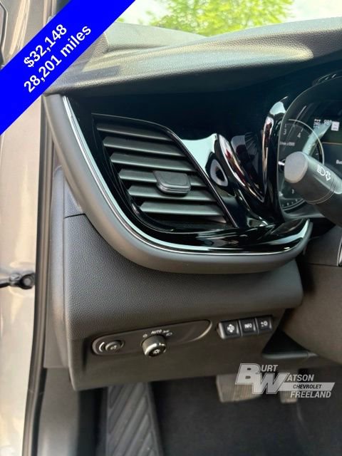 Used 2023 Buick Envision Avenir AWD/4WD image 11