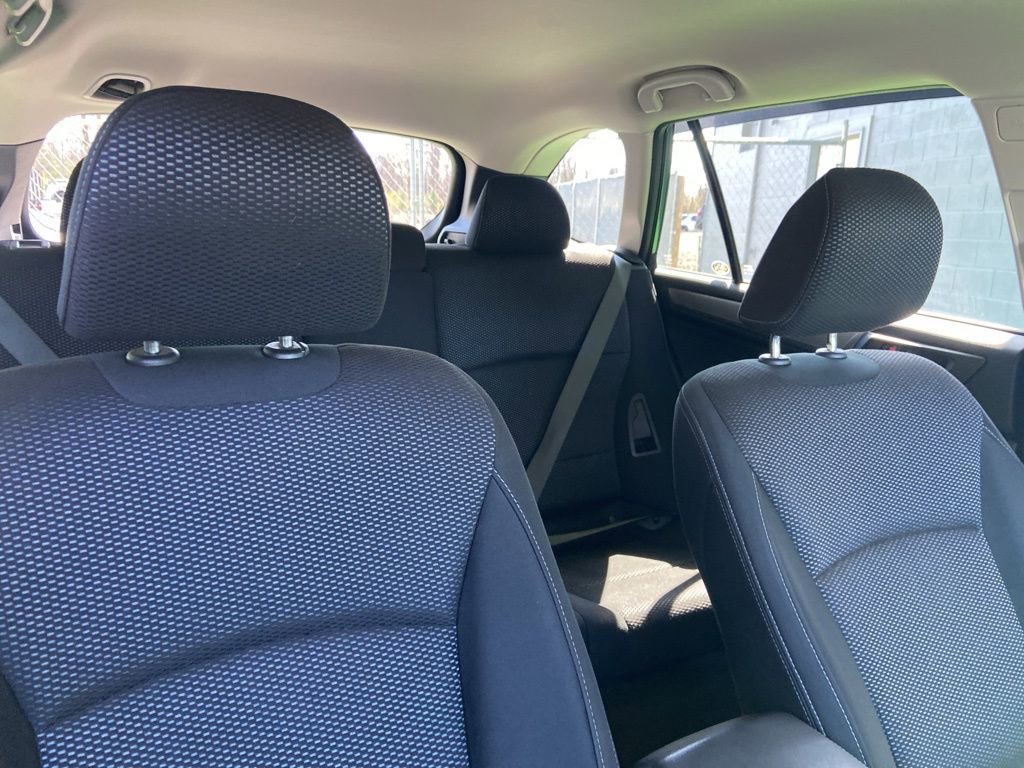 Used 2016 Subaru Outback 2.5i Premium image 13