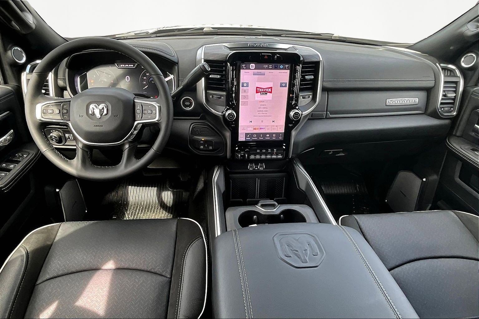 New 2026 RAM 4500 4x4 Crew Cab DRW image 5