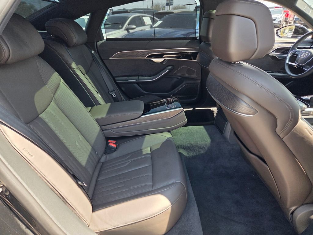 Used 2023 Audi A8 L 3.0T image 17
