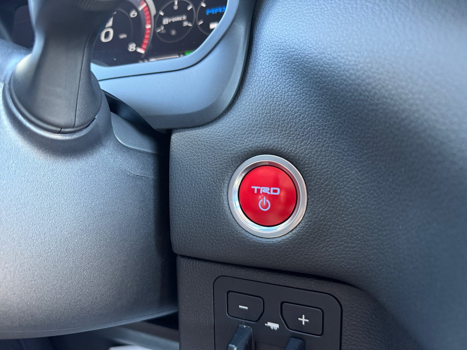 Used 2023 Toyota Sequoia TRD Pro AWD/4WD image 7