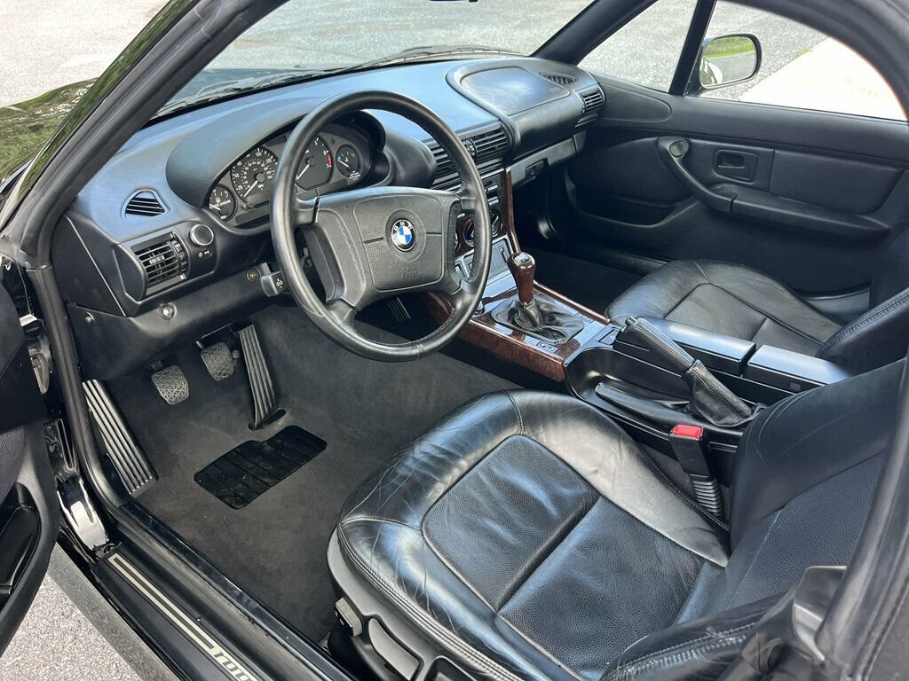 Used 1999 BMW Z3 2.5i RWD image 16