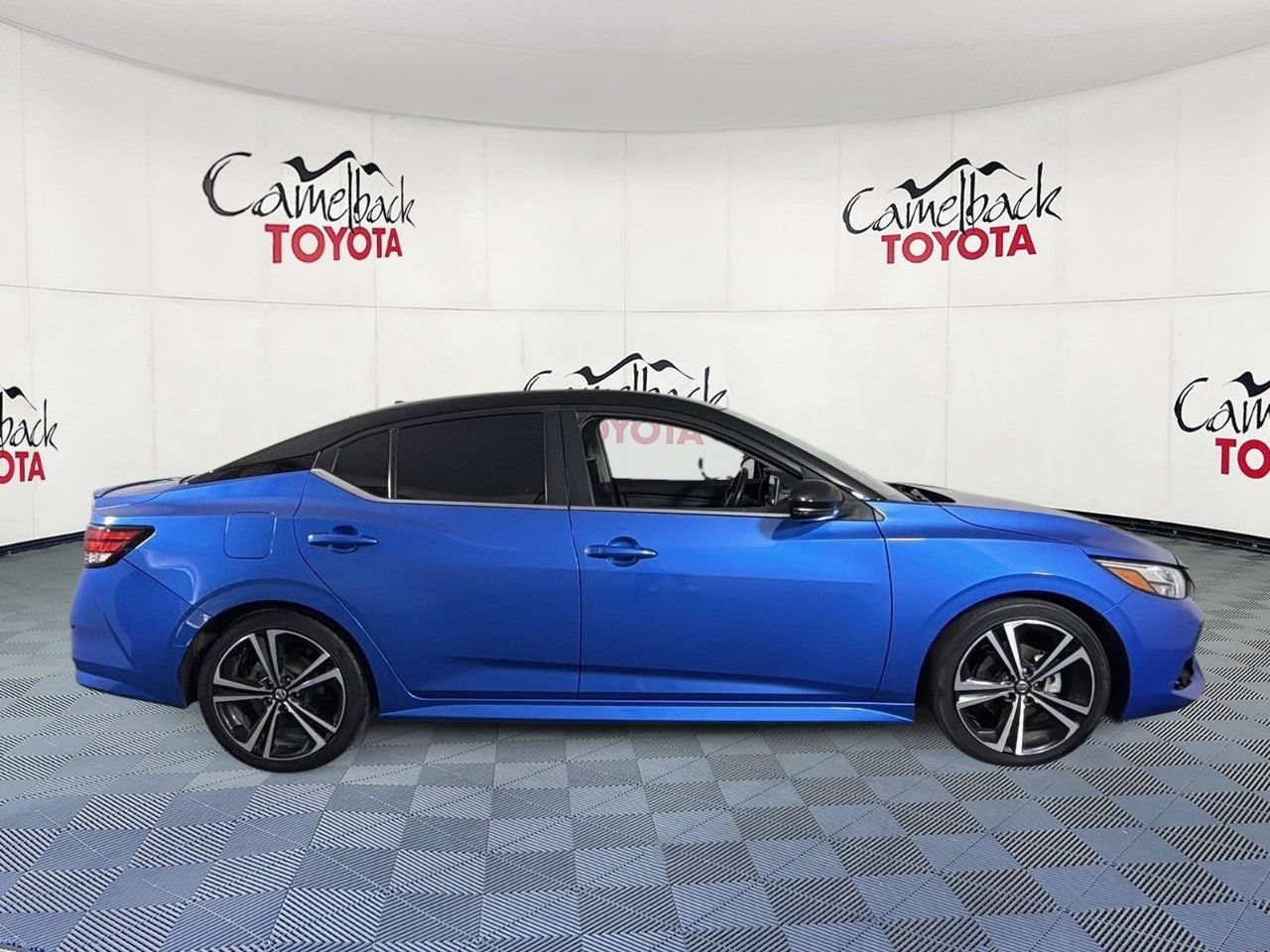 Used 2022 Nissan Sentra SR FWD image 8
