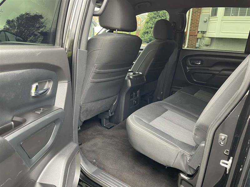 Used 2018 Nissan Titan SV w/ SV Convenience Package image 66